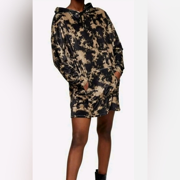Topshop Tops - Topshop black camel hoodie size 8 oversize hooded top mini dress sweatshirt NWT